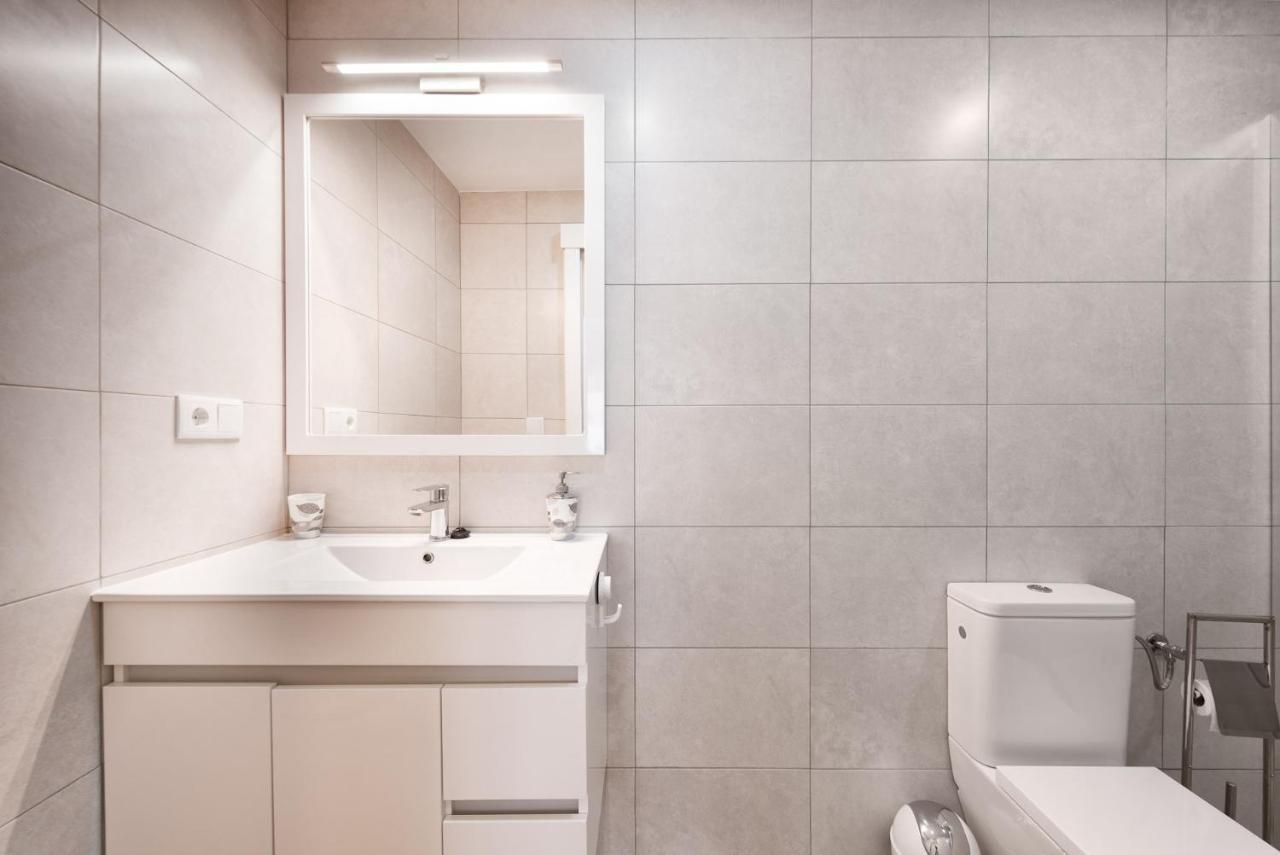 Cozy 3 Bed Apartment In The Heart Of Alicante Extérieur photo
